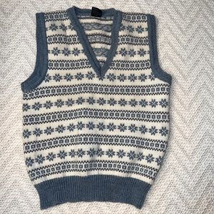 Vintage Dale of Norway Fair Isle Blue and Ivory Winter Wool Sweater Vest S EUC